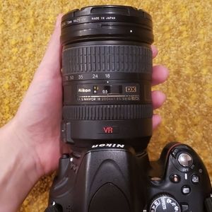 Nikon telescope lens AF-S Nikkor 18 200mm